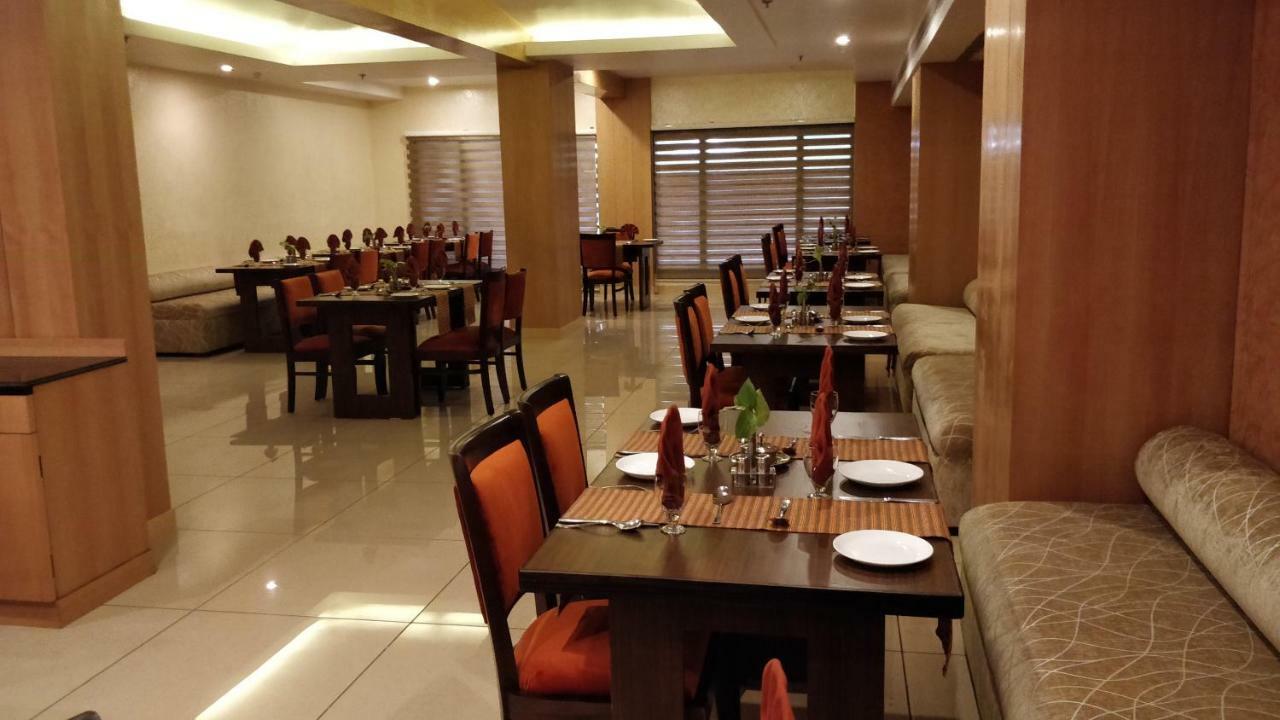 Hotel Hindusthan International, Varanasi Exteriör bild
